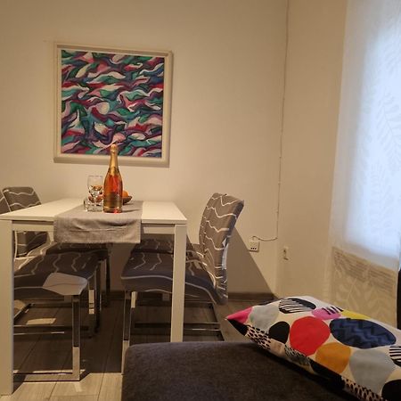 Apartments Dora Crikvenica Luaran gambar